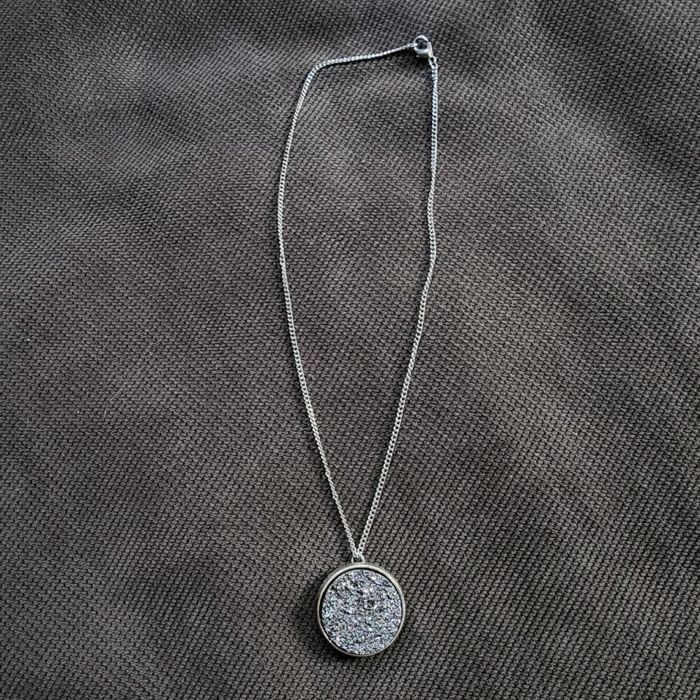 Amazon Silver Bezel Druzy Pendant Necklace